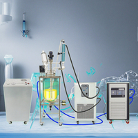 Système de réacteur en verre pour laboratoire chimique avec refroidisseur et circulateur chauffant pour le mélange, la distillation et la cristallisation