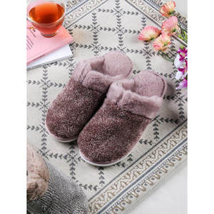Pantofole da casa da salotto con linea di pelliccia - Product Image 1