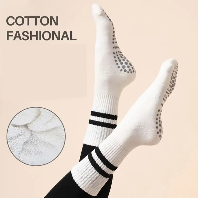 Calcetines deportivos de algodón de alta calidad para mujer, medias antideslizantes para Yoga, Pilates