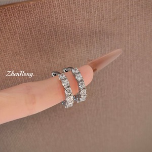 ต่างหูเงินแท้ 925 ประดับด้วยลาบราโดไรต์ธรรมชาติ ดีไซน์สวยงาม ป้องกันการแพ้ เครื่องประดับทันสมัย ขายส่ง - Product Image 1