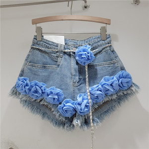 Shorts en jean amples à taille haute, décorés de fleurs colorées et à bords effilochés, tendance - Product Image 2