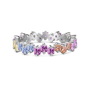 Bagues Dylam Sparkle Design en argent S925 plaqué rhodium, résistantes à la décoloration, géométriques, colorées, avec zircone cubique 5A de forme baguette irrégulière arc-en-ciel - Product Image 1