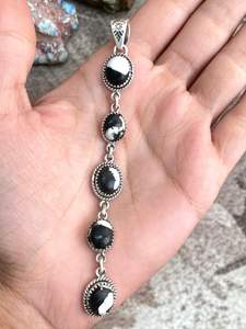 Pendentif en argent sterling fait main, turquoise blanc buffle, plaqué or, style fantaisie, unisexe - Product Image 3