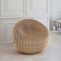 Chaise de loisirs au design paramétrique en contreplaqué découpé au laser CNC moderne personnalisée pour l'intérieur et l'extérieur, pour les hôtels, les parcs, les salles à manger, les écoles