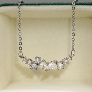 Collar con Colgante Micro Pavimentado para Mujer, Joyería Sencilla y Moderna - Product Image 6