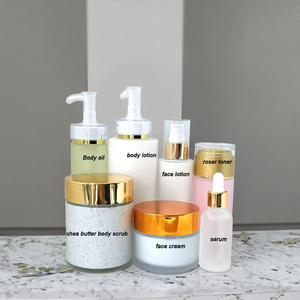Ensemble de soins corporels à basse quantité minimale de commande Blanchiment <span class=keywords><strong>efficace</strong></span> Propriétés anti-acné-<span class=keywords><strong>Crème</strong></span> nourrissante Lotion Perle Beurre de Karité Vitamine E Glycérine <span class=keywords><strong>Visage</strong></span> - Product Image 3