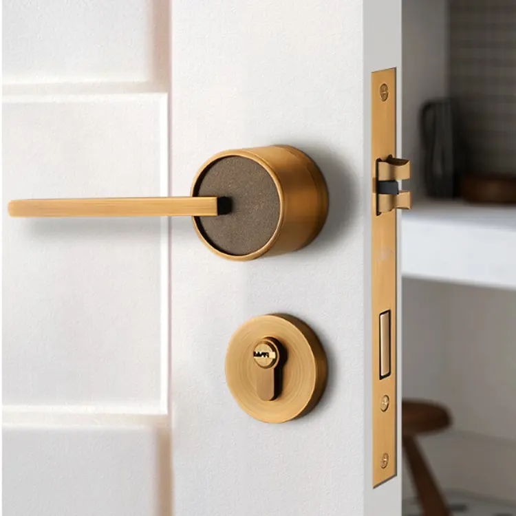 Stile europeo di lusso in lega di zinco oro barra diritta serratura della porta Hardware maniglia della porta interna