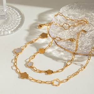 European And American Style 18K Gold Stainless Steel Flower <b>Bracelet</b> <b>Set</b> Unisex Gift Jewelry - Product Image 2