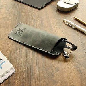 Fábrica al por mayor diseño simple clásico negro marrón PU cuero gafas bolsa caso logotipo personalizado resistente a la abrasión lectura - Product Image 2