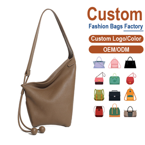 Bolsos de Cuero de Diseño de Lujo – Bolso de Hombro para Mujer en Cuero Genuino Color Taupe con Cordón Ajustable y Correa Larga, Silueta Asimétrica - Product Image 2