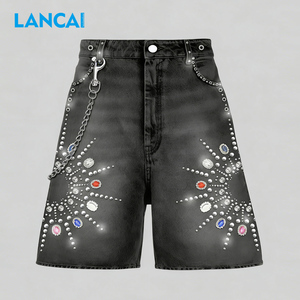 Shorts en jean Lancai Streetwear personnalisés, coupe ample, délavage vintage, jambe droite, effet usé, avec strass, pour hommes - Product Image 2