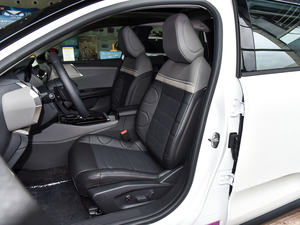 DongFeng Citroen <span class=keywords><strong>Versailles</strong></span> C5 X Hatchback 1.6T Boîte <span class=keywords><strong>de</strong></span> vitesses automatique Direction gauche Sièges en cuir <span class=keywords><strong>de</strong></span> qualité exceptionnelle Intérieur foncé - Product Image 4