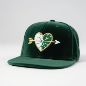 Gorra SnapBack bordada vintage personalizada al por mayor, gorra con estampado floral y de personajes, escena callejera de terciopelo y actuación de fiesta - Product Image 1