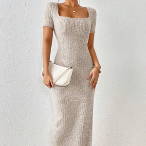 Venta al por mayor Nuevo logotipo personalizado Suéter de las mujeres Vestido largo Modelos de primavera y otoño de manga corta de color sólido Vestido de punto para las mujeres - Product Image 3