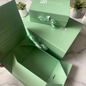 Großhandel Kundenspezifische Bedruckte Geschenkbox aus Papier mit Magnetverschluss und Band – Luxuriöse Faltbare Magnetische Geschenkbox - Product Image 1