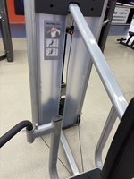 Machine de presse de poitrine assise d'équipement de forme physique à broche de gymnase à la maison commerciale avec l'entraîneur de fonction arrière pour la mouche arrière de Delt et de Pec