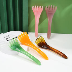 Vente en gros peigne de massage en résine masseur de tête à la cire d'abeille <span class=keywords><strong>gua</strong></span> <span class=keywords><strong>sha</strong></span> dos guasha grattoir masseur en plastique du cuir chevelu cinq griffes à vendre - Product Image 6