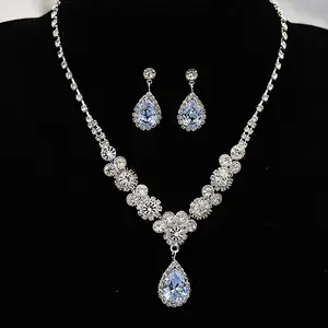 Conjunto de 2 piezas de joyería nupcial para mujer, collar de copos de nieve con diamantes de imitación AAA, collar de novia, pendientes de boda, joyería 2023