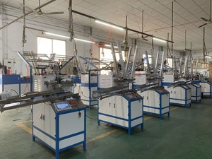 Machine à bobiner le fil à prix d'usine, commande PLC, machine à bobiner la dentelle, fonctionnement stable, <span class=keywords><strong>enrouleur</strong></span> de tubes textiles - Product Image 3