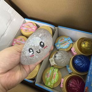 ของเล่นบีบตุ๊กตาซาลาเปาแบบมีกลิตเตอร์ TPR มอลโทส ของเล่นนุ่มนิ่ม บีบแล้วคืนตัวช้า ของเล่นคลายเครียด ของเล่นเสริมพัฒนาการ 14+ ปี สำหรับทุกเพศ - Product Image 5