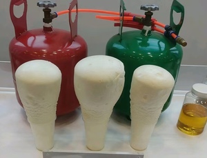 Mélange de polyol polyéther haute densité et isocyanate <span class=keywords><strong>pour</strong></span> <span class=keywords><strong>mousse</strong></span> rigide minier, isolation thermique et étanchéité des goaf de mine - Product Image 4