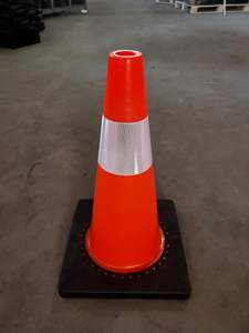 Yüksek yansıtıcı yol güvenliği 45cm PVC ağır siyah taban trafik konisi trafik uyarı park konileri - Product Image 3