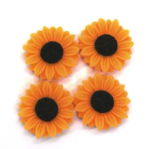 100pcs resin daisy חג המולד חמניות קביאוצ 'ון קישוט פרחים תכשיטים slimpin 24/30 מ "מ