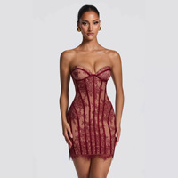 ZHEZHE Europe Amérique 2026 Nouvelle Robe Tube Moulante en Dentelle, Mini-jupe Ajustée au Crochet Exquis, Sans Col, qui Fluide et Sublime la Silhouette