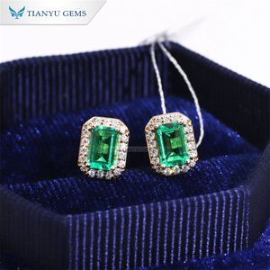 <span class=keywords><strong>Pendientes</strong></span> Tianyu Gems OEM personalizados de oro amarillo de 14 quilates con halo de <span class=keywords><strong>esmeraldas</strong></span> y diamantes, <span class=keywords><strong>pendientes</strong></span> de esmeralda rectangular colombiana y moissanita. - Product Image 3