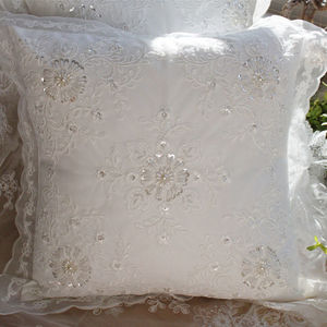 Housse de coussin personnalisée, durable, imperméable, avec la plus grande variété de motifs d'animaux de dessin animé, de perles à points et de broderies <span class=keywords><strong>vintage</strong></span>. - Product Image 6