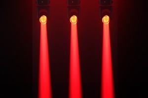 Luz de Palco Mini LED de 150W Direto da Fábrica, 8 Cores, 8 Padrões, 18 Prismas, DMX512, Ativada por Som para DJ, Discoteca e Casamentos - Product Image 5