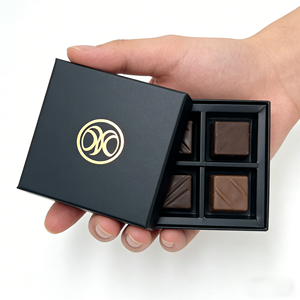 Caja de Regalo de Cartón Rígido Hecha a Mano, con Cierre Magnético de Lujo, Estampado en Relieve con Lámina Dorada, para 4/12/16 Bombones de Chocolate y Dulces - Product Image 1