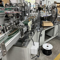 Machine d'assemblage automatique de pompes à vis pour émulsions et lotions, moteur importé, en fer et aluminium aéronautique, puissance 60KW, taille et couleur personnalisables