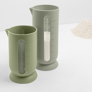 Outil de mesure de la carafe graduée en polypropylène vert opaque 0.5 litres 10x9x14.5cm Fabriqué en Italie - Product Image 2