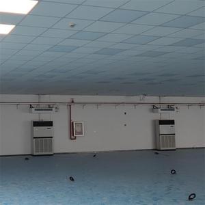 Système de pompe à chaleur industrielle 380V R-410A en métal, économie d'énergie, garantie de 2 ans, fonctionnement silencieux pour le refroidissement et le chauffage des usines - Product Image 1