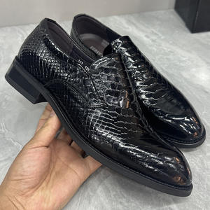 รองเท้าหนังแท้ผู้ชายขายดีที่สุด ดีไซน์ทันสมัย พื้นนุ่ม สไตล์ลำลองและเป็นทางการ พร้อมหน้ารองเท้าหนังนุ่ม - Product Image 5