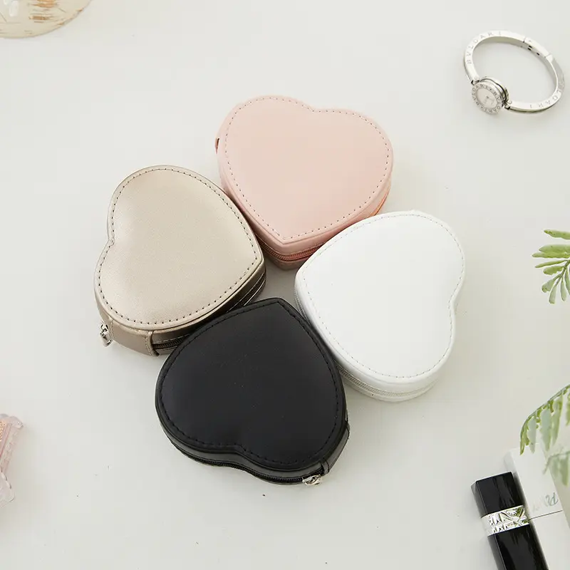2023 Latest Design For Custom Logo Mini Small Lovely Travel Portable PU Leather Ring Earrings Jewelry Storage Box