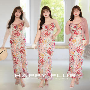 Vestido Halter con Estampado Floral para Mujer Talla Grande Runqi, Cintura Natural, Silueta Trompeta, Vestido Rosa N9268 - Product Image 3