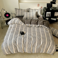 Parure de lit florale en coton doux 4 pièces, housse de couette imprimée, drap plat, taies d'oreiller, linge de lit respirant pour la maison