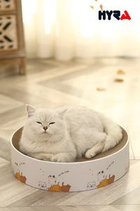 Hyra Hipicat Rundes Katzen-Kratzbrett Kratzbaum für Katzen Kratzbrett für Haustiere Kratzunterlage Kleine Größe Weiß - Product Image 4