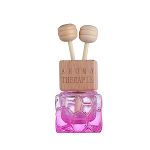 Botella difusora colgante de coche con cubo de Color vacío de 10ml con Clip de Metal, botellas de Perfume de vidrio para ambientador - Product Image 5