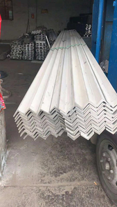 Acier au carbone de qualité supérieure Angle ASTM A572 80x80x8mm 120x120x15mm S235 S275 Barre d'angle égale pour cadres de machines - Product Image 5