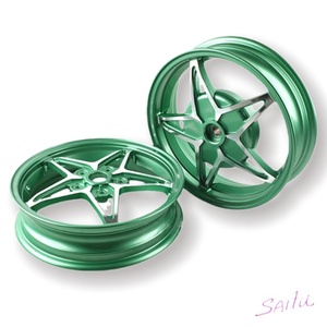 Llantas <span class=keywords><strong>de</strong></span> Motocicleta <span class=keywords><strong>de</strong></span> Aluminio CNC <span class=keywords><strong>de</strong></span> 12 Pulgadas para Vespa GTS GTV 300 250 Sprint Primavera 150 125 Accesorios - Product Image 5