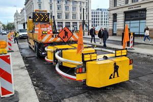 Dispositivo de Amortiguación Anticolisión de Doble Capa Estilo Escorpión de Alta Resistencia NIHIX Modelo NIHIX-AU100K para Vehículos de Emergencia en Carreteras - Product Image 2