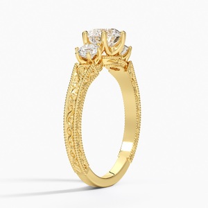 Bague de fiançailles classique dorée, style diamant étincelant, bijoux de mariée, cadeau romantique pour femme - Product Image 1