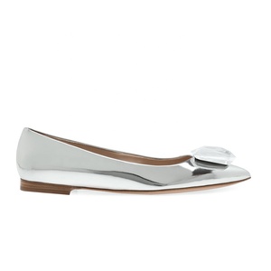 Ballerines de mariée de luxe en cuir verni argenté ornées de pierres précieuses, chaussures plates de mariage en gros pour la mariée - Product Image 2