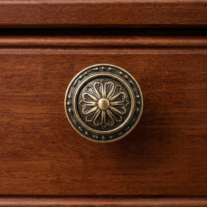 Pomo Redondo de Latón Tradicional para Cajones, Tirador de Muebles para Decoración de Armarios de Dormitorio - Product Image 1