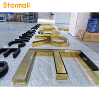 Enseigne LED rétroéclairée personnalisée en métal brossé doré de qualité supérieure avec conception graphique gratuite, signalétique de luxe pour logo de marque