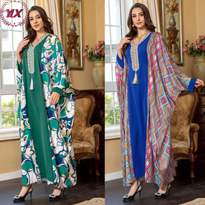 2025 nouvelle <span class=keywords><strong>robe</strong></span> de <span class=keywords><strong>caftan</strong></span> ethnique de style, <span class=keywords><strong>robe</strong></span> islamique ample pour les femmes de grande taille avec chemisier à fleurs imprimé - Product Image 1