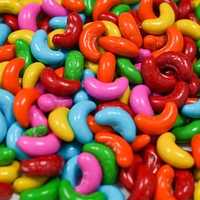 Haricots de chocolat colorés en vrac populaires chinois avec des formes de pierre haricots de chocolat de bonbons